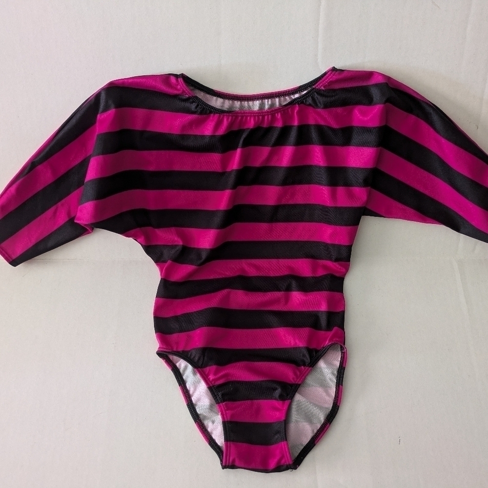 Girls Vintage pink and black leotard.